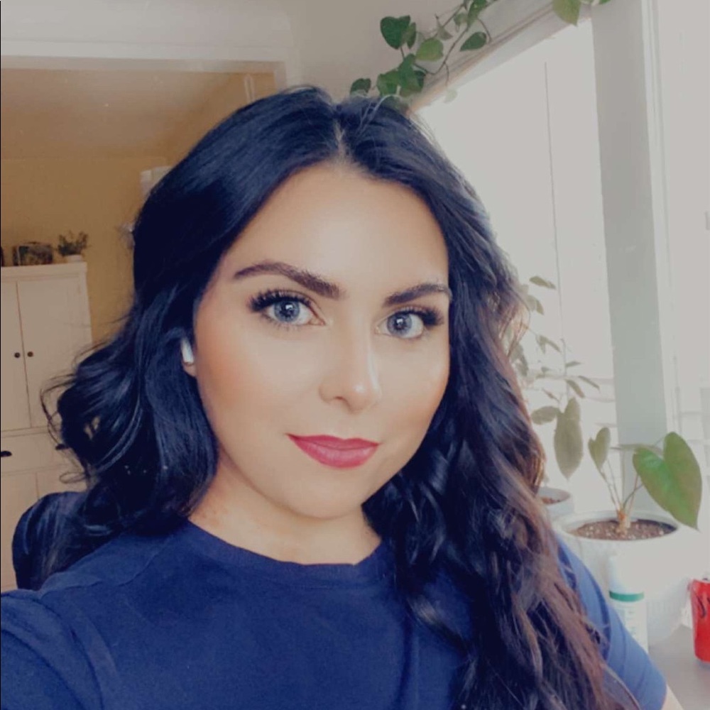Meet your Posher, Lisa